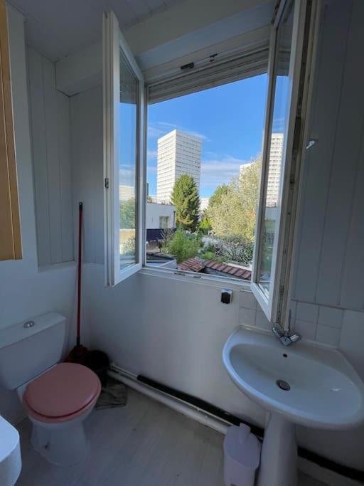 Appartement Calme Et Lumineux - Parking Privatif - Metro A 5Mn Mons-en-Baroeul Exterior foto